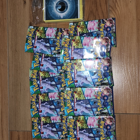 Pokemon Cards - GO Promo Collection - Picture 1 of 4